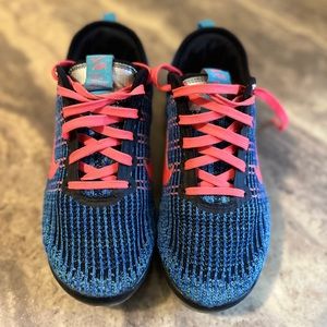 NIKE AIR MAX Size 5 Blue/ orange